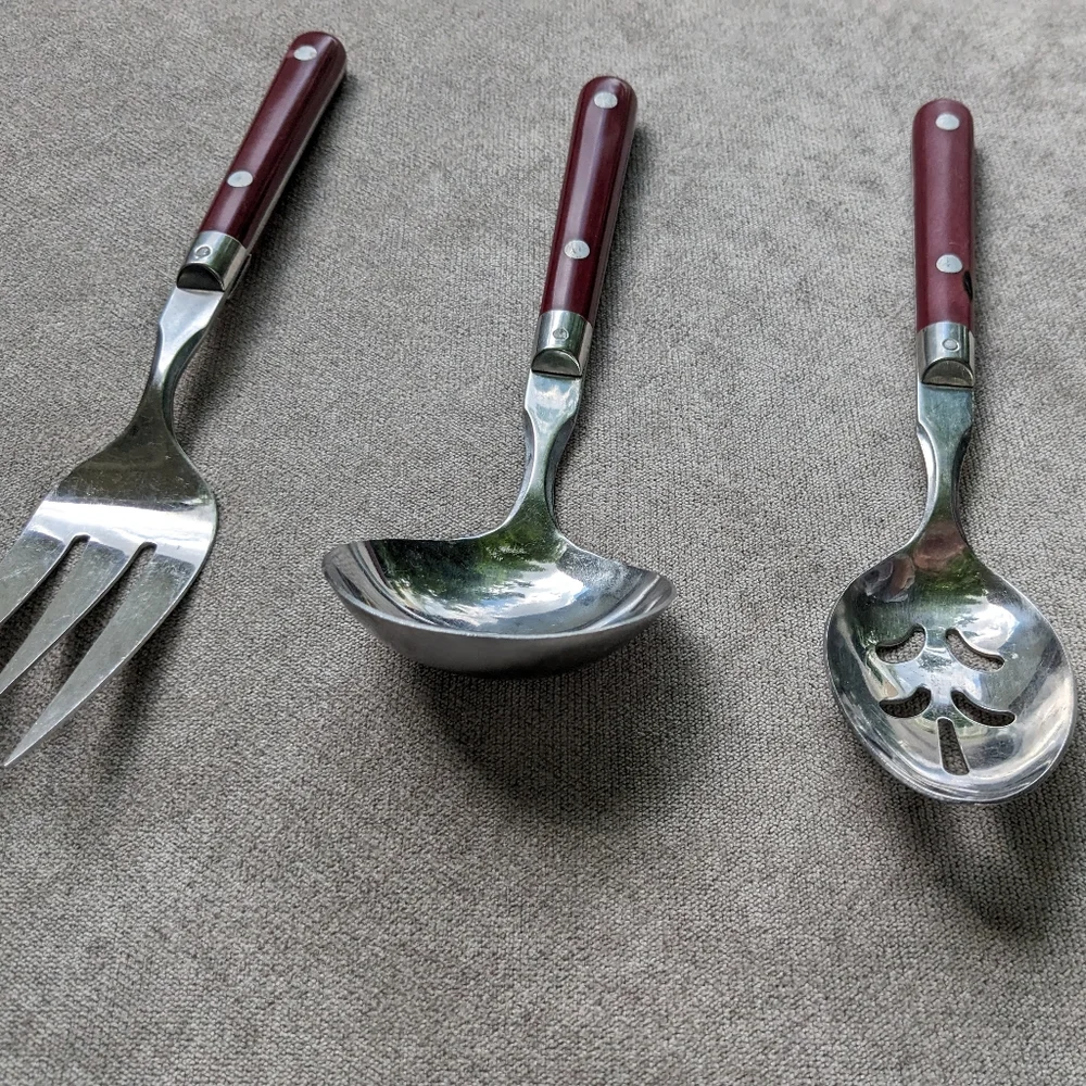W F Washington Forge Mardi Gras 3 Serving Pieces Flatware Maroon Red Stainless